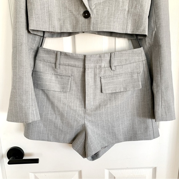 VICI Posh Preview Cropped Pinstripe Blazer Shorts Set Grey - Picture 6 of 16